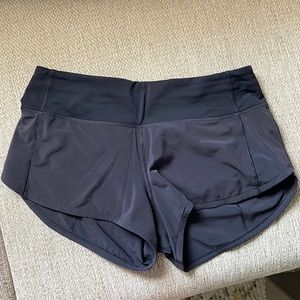 Speed short size 4